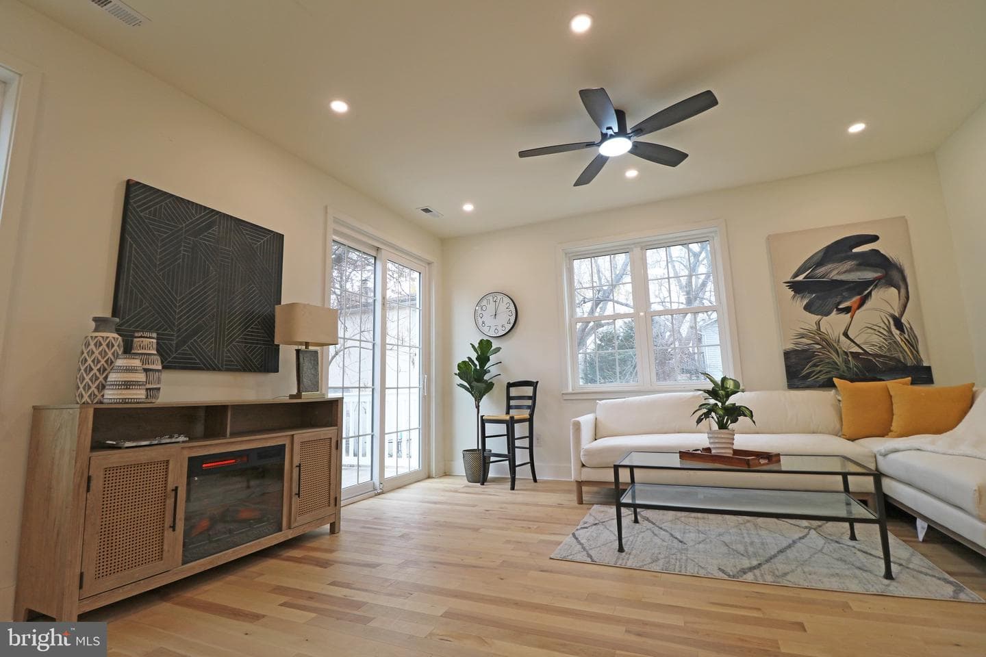 2366 Thomas Avenue photo 62