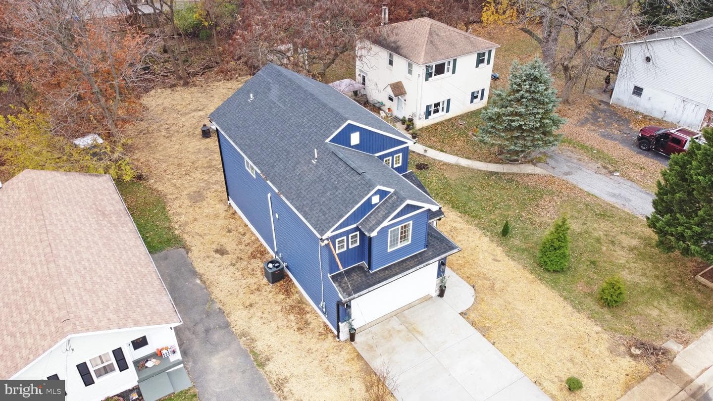 2366 Thomas Avenue photo 71