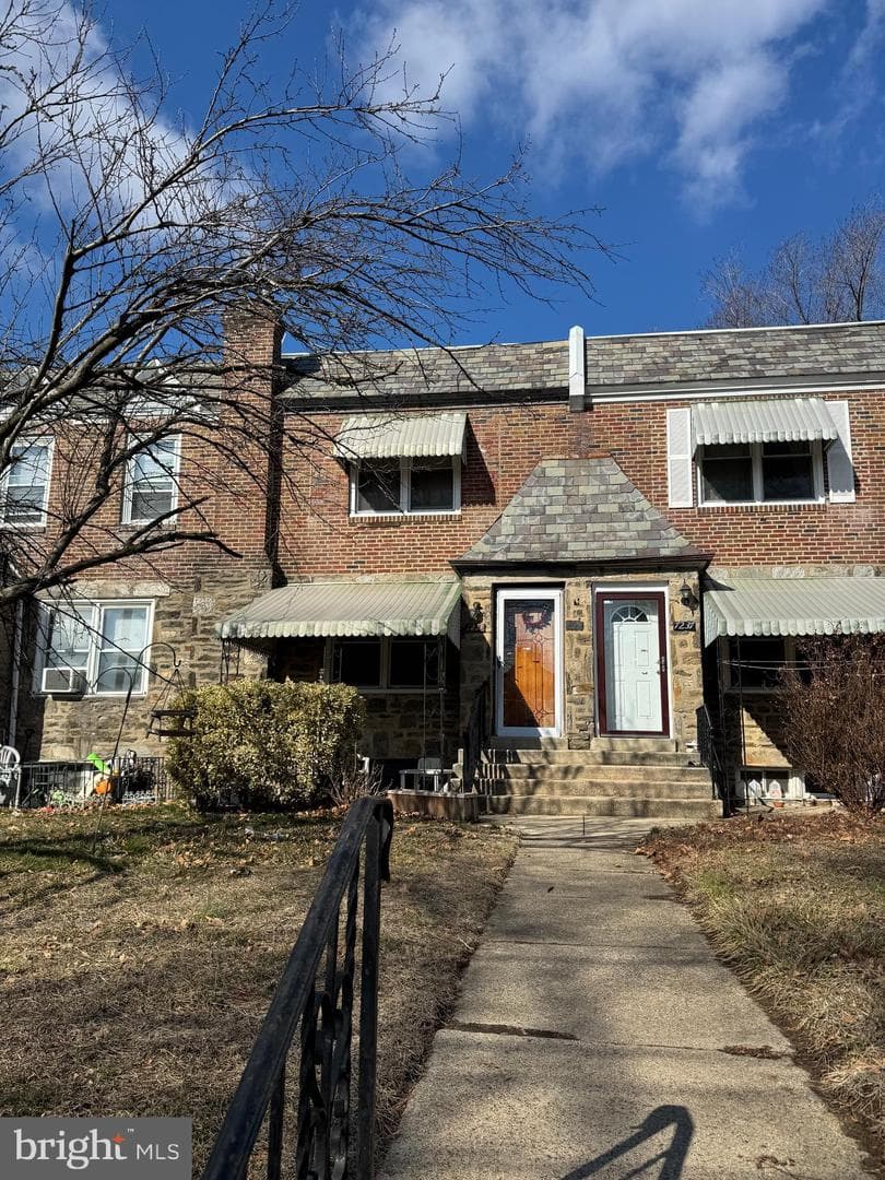 7239 Bradford Road photo 1