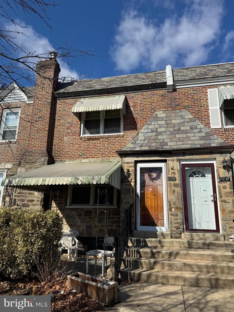 7239 Bradford Road photo 2