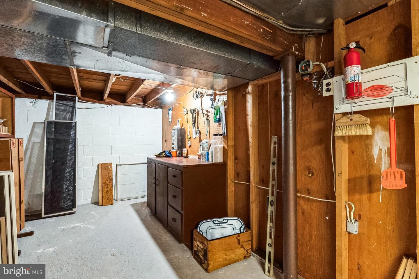 116 Locust Street photo 34