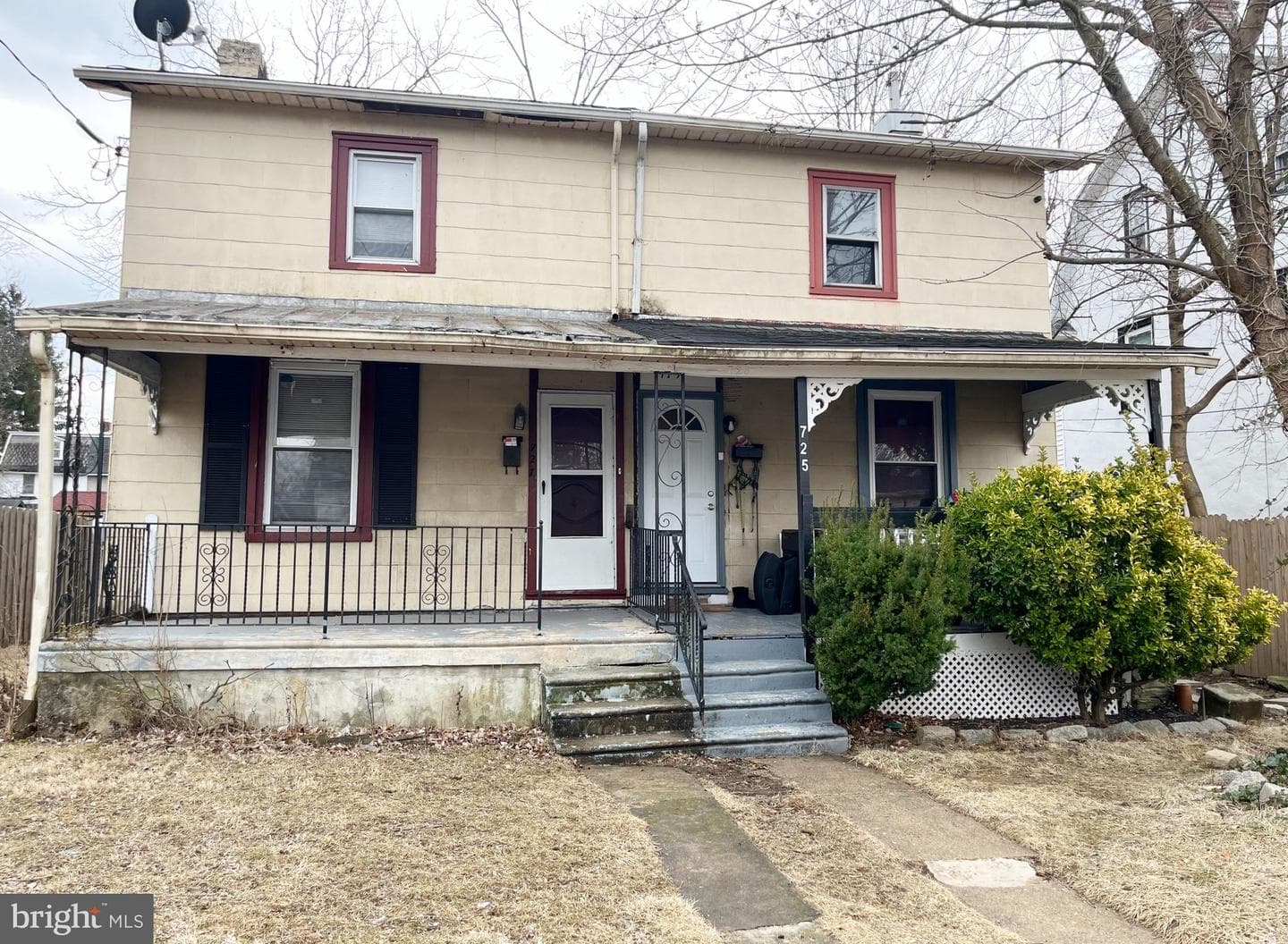 725 Preston Avenue photo 1