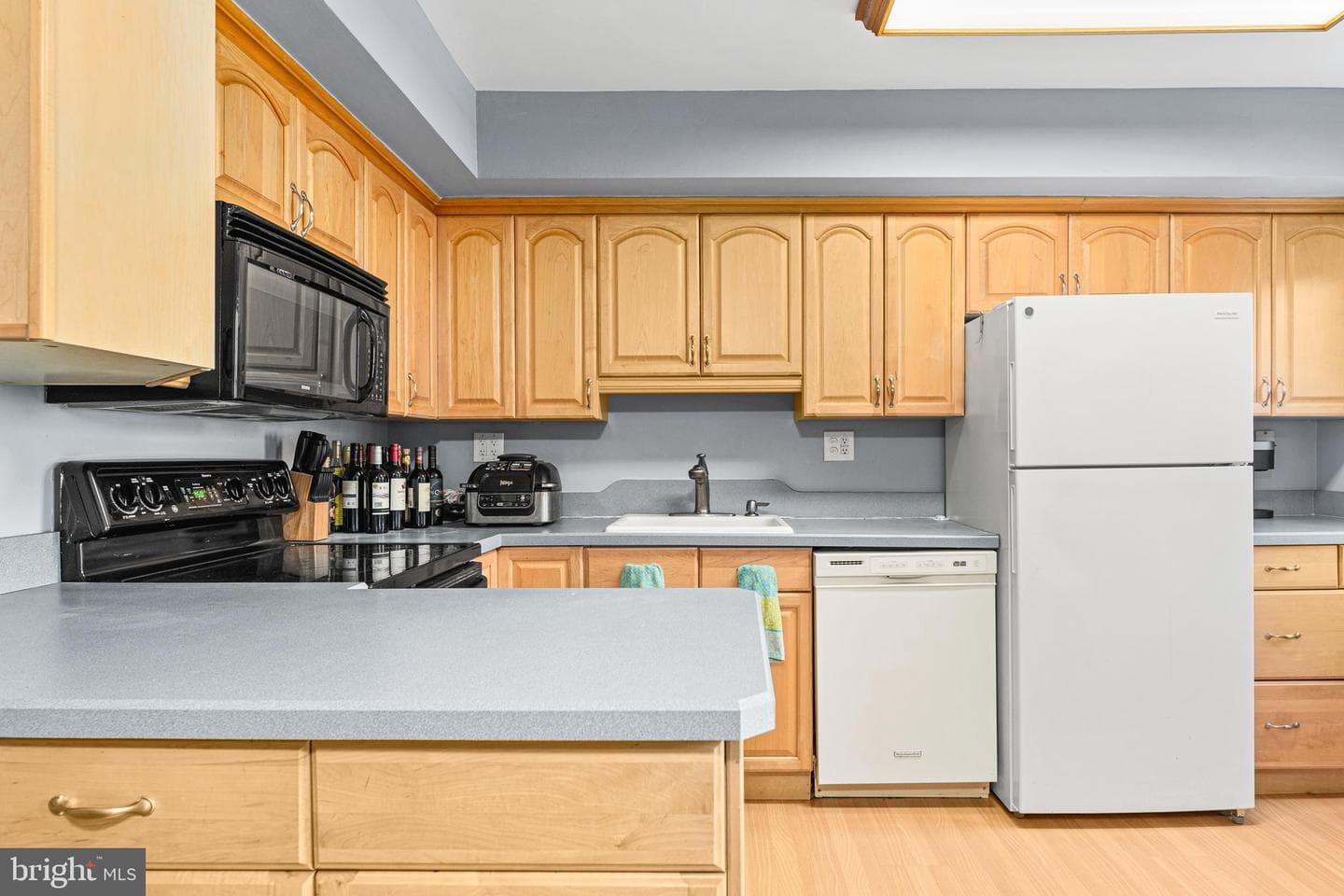 211 Bloomingdale Avenue #10b4008 photo 10