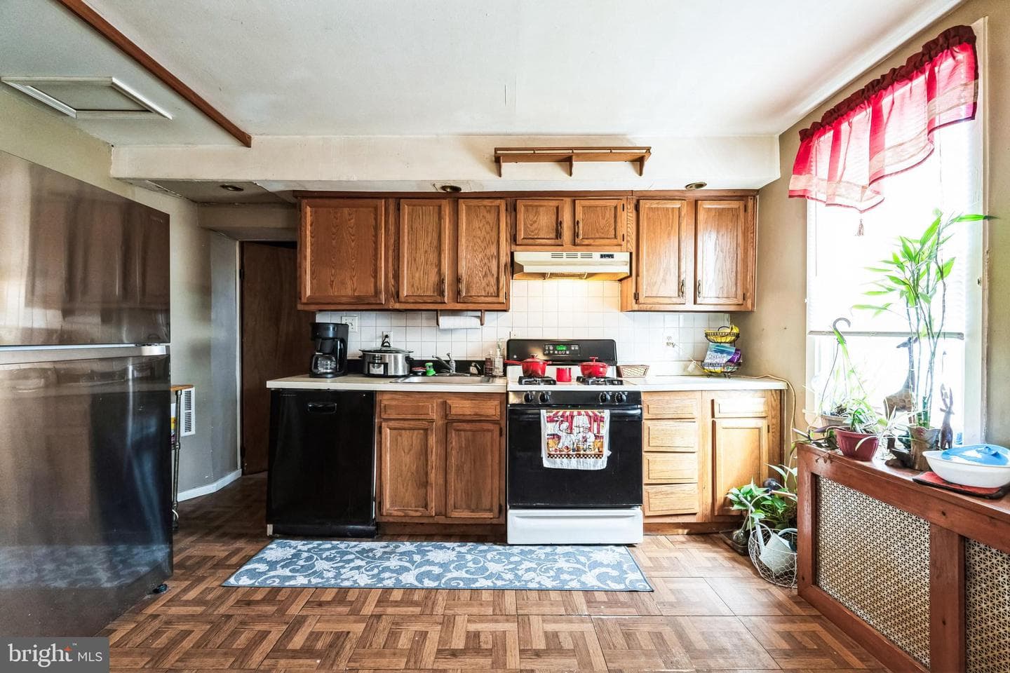 1101 Lawrence Avenue photo 13