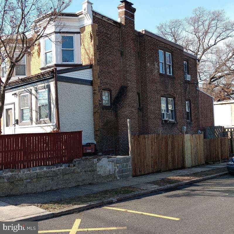 1101 Lawrence Avenue photo 29