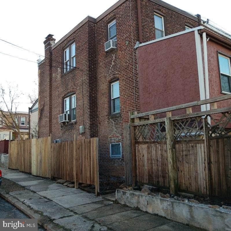 1101 Lawrence Avenue photo 30