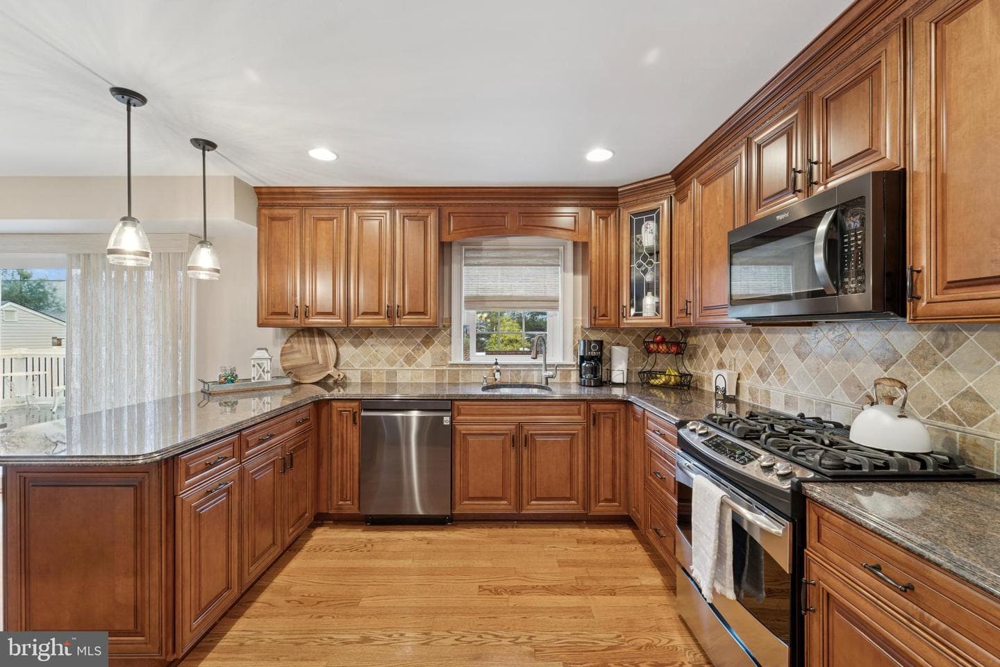 116 Carriage Lane photo 7