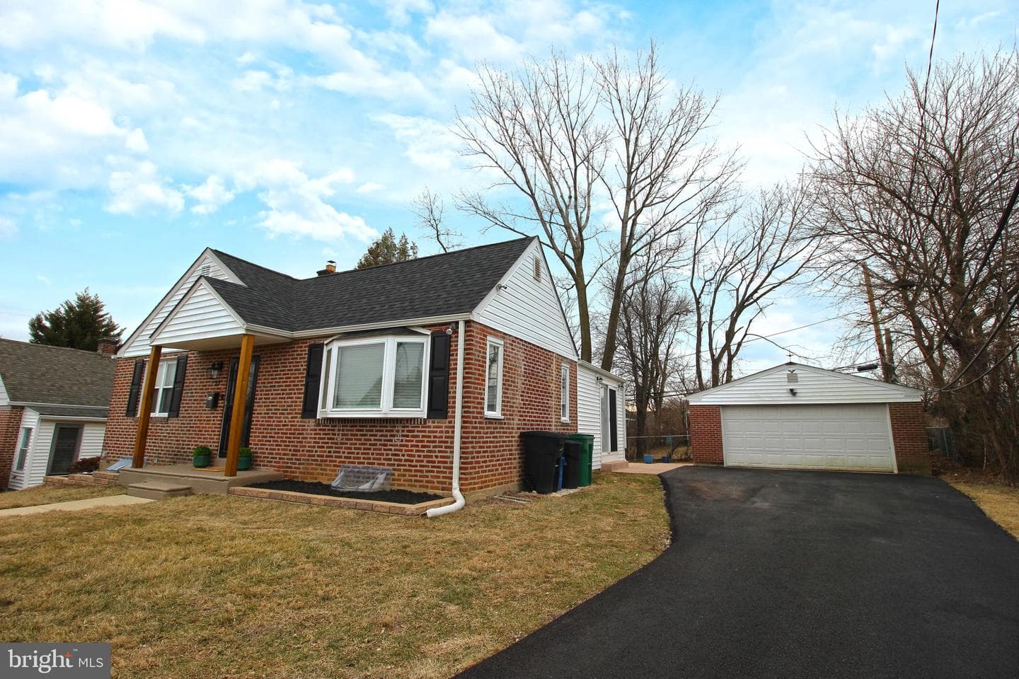 23 Pleasant Road photo 1