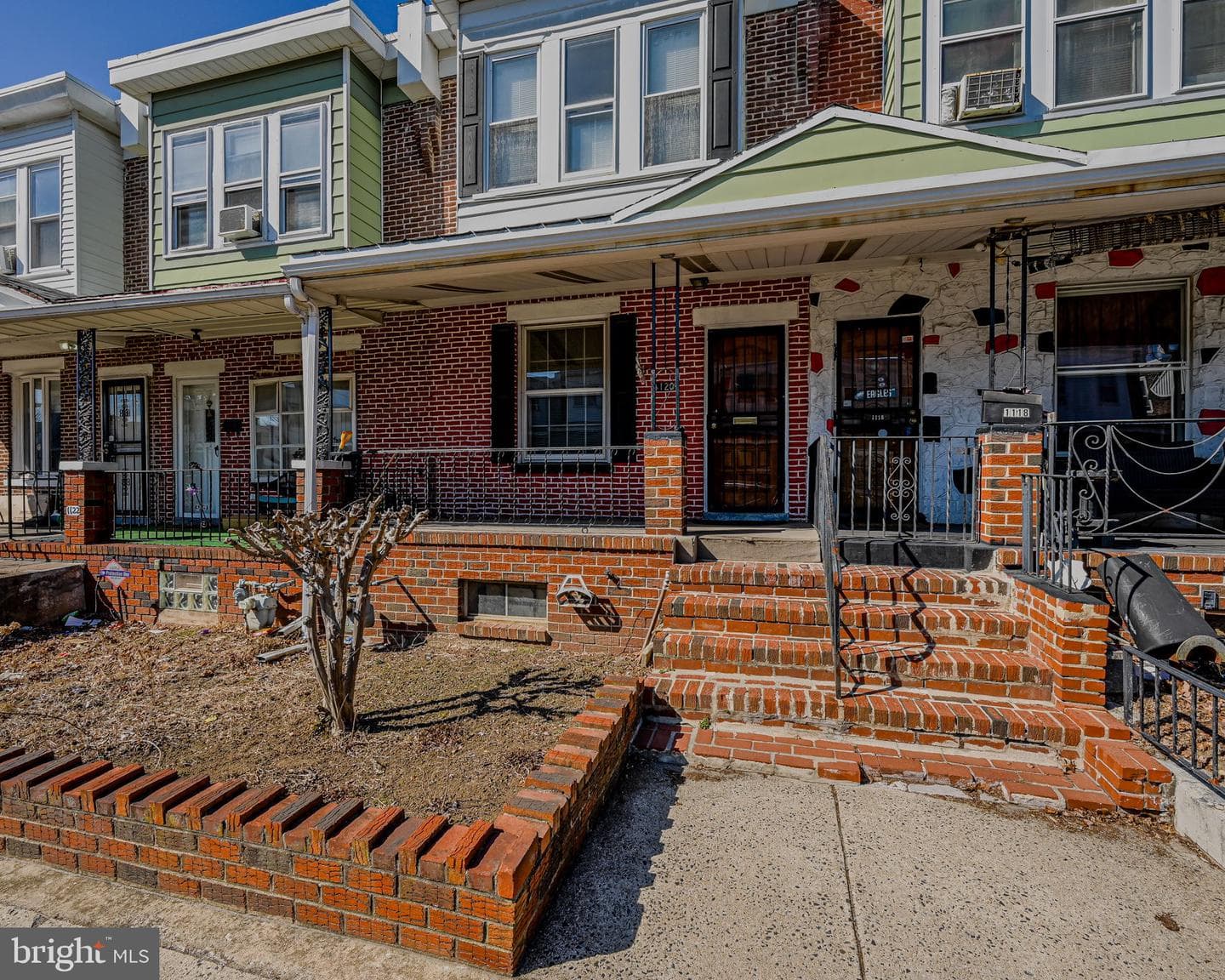 1120 W 8th Street photo 1