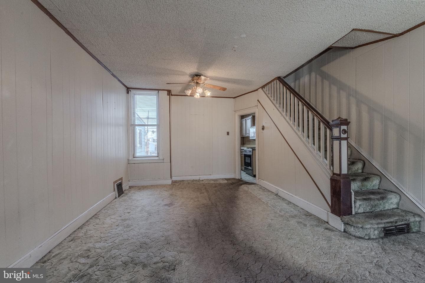 1120 W 8th Street photo 5