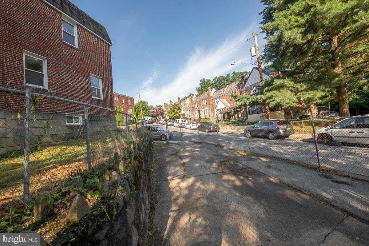 601 Briarcliff Road photo 9