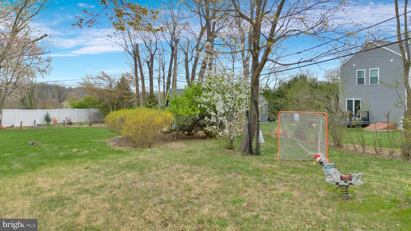 601 Hillside Avenue photo 33