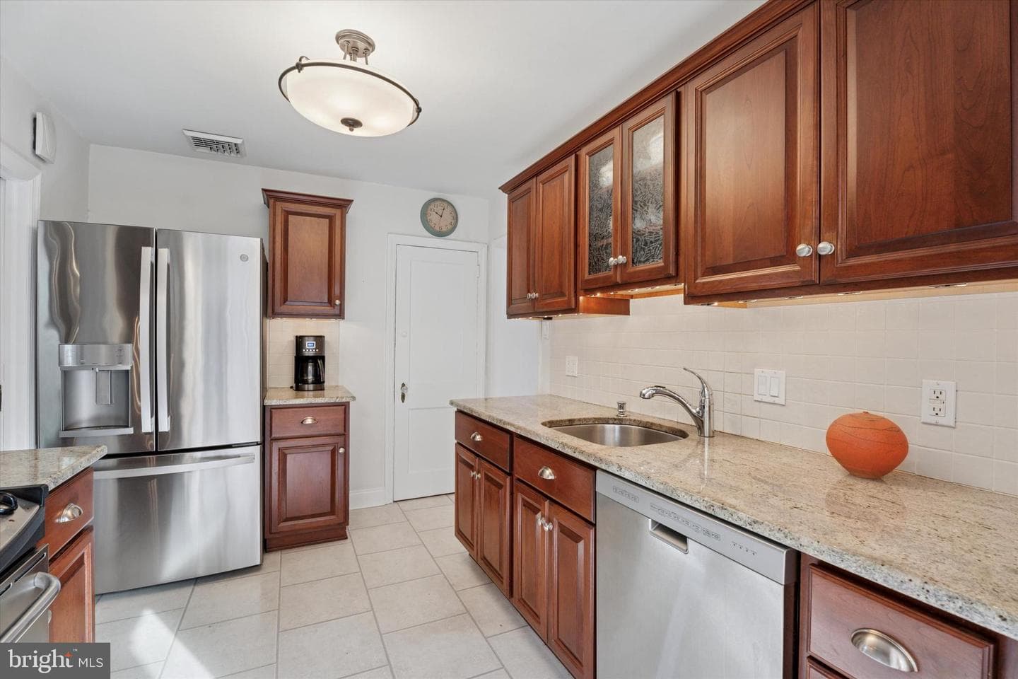 203 Oxford Hill Lane photo 11