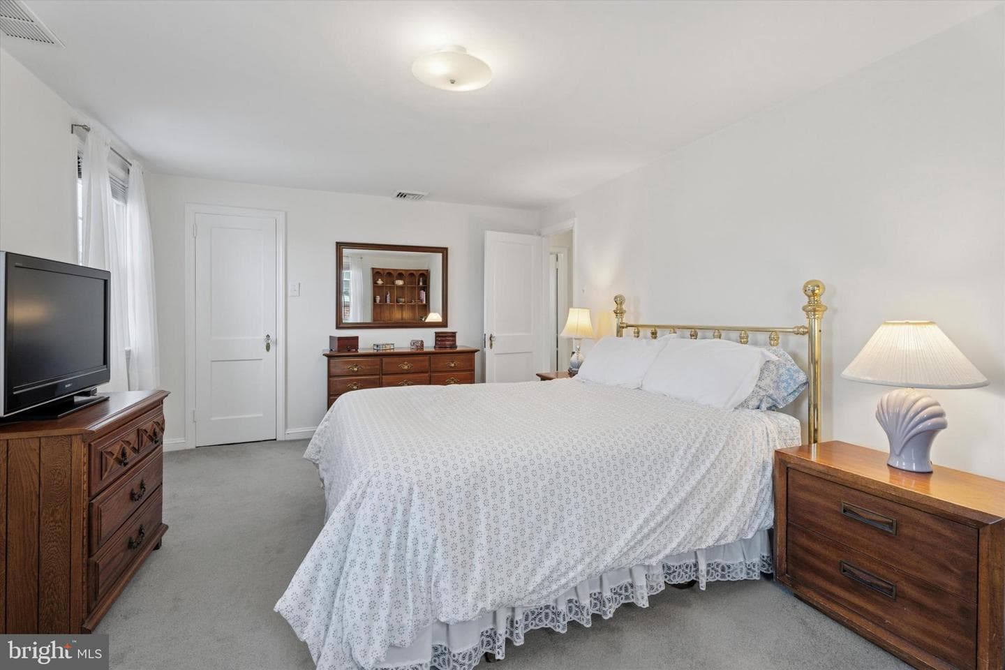 203 Oxford Hill Lane photo 22