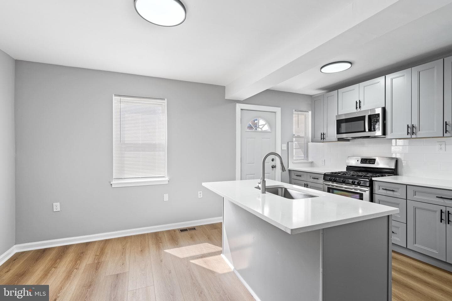 1200 Pine Lane photo 8