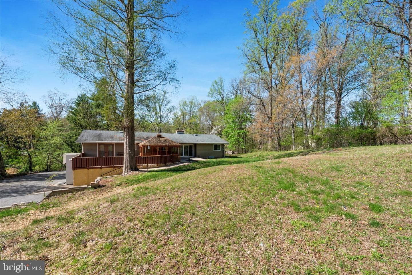 60 Andrien Road photo 22