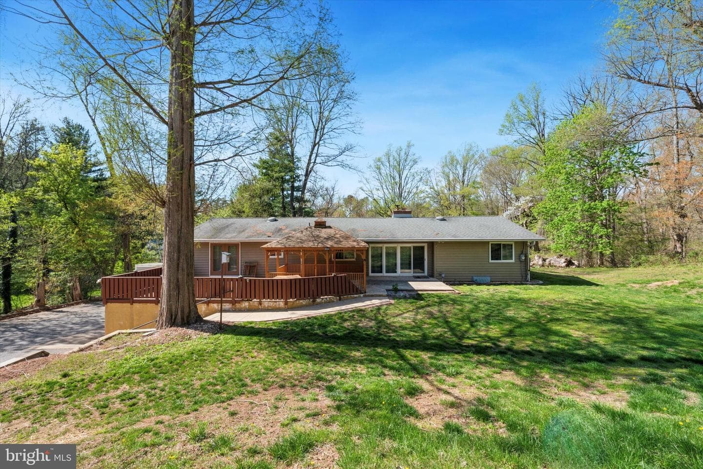 60 Andrien Road photo 23