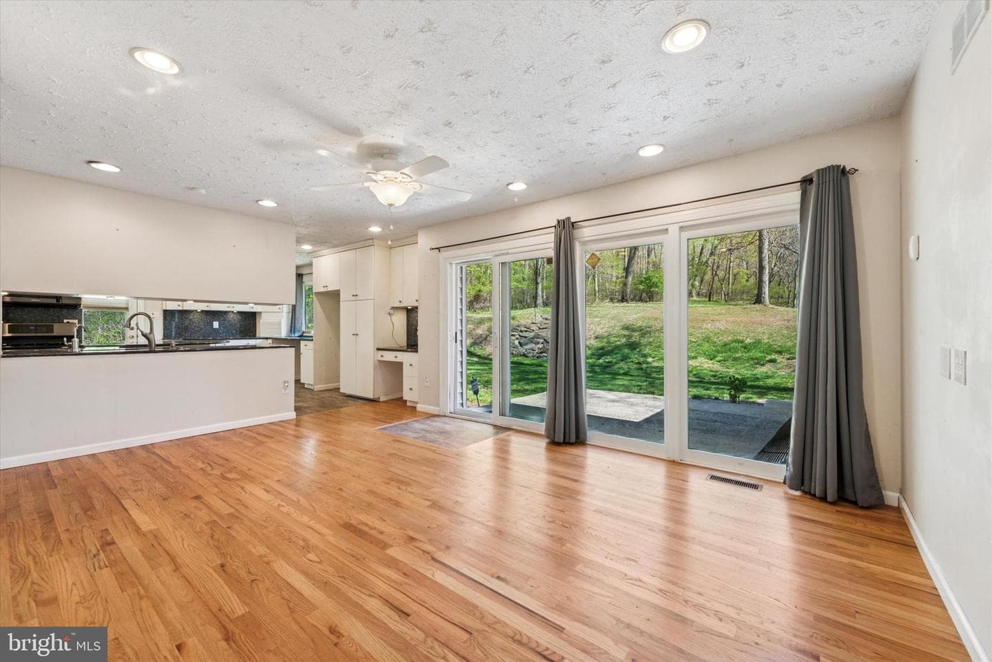 60 Andrien Road photo 9