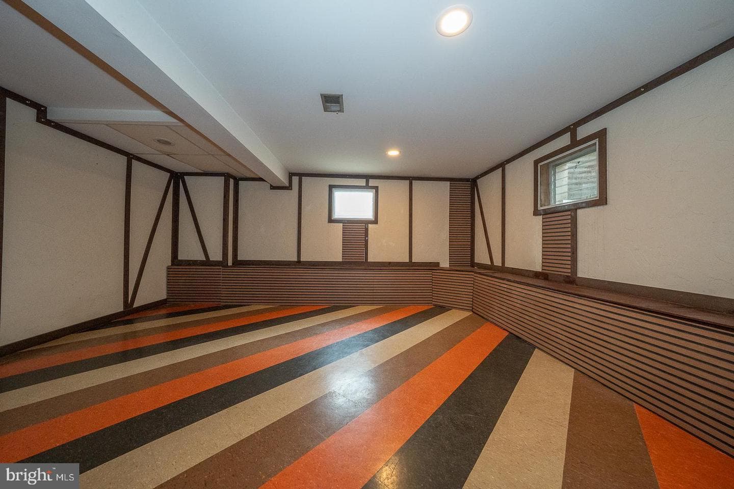 819 Rose Avenue photo 34