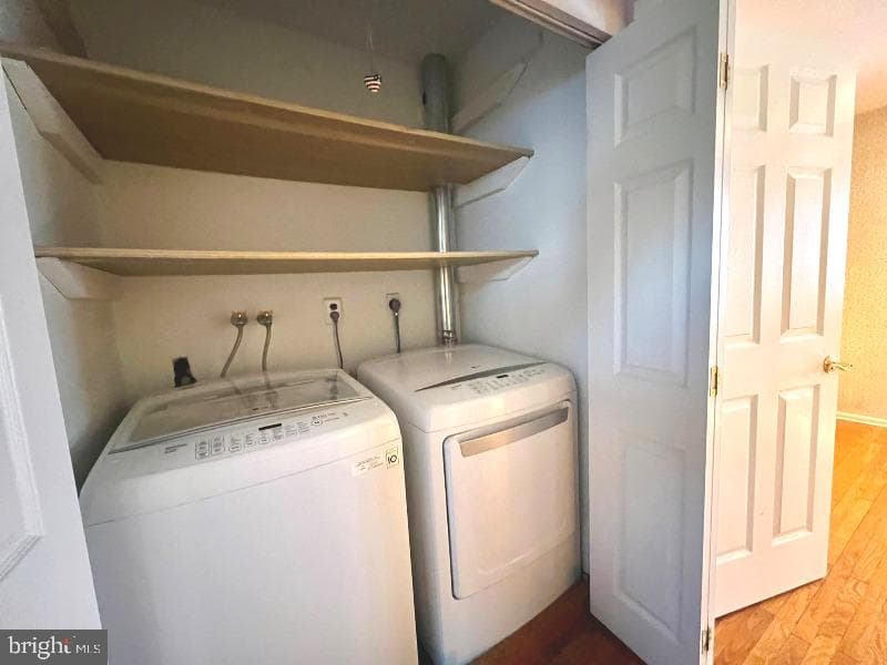 6 Stephen Drive photo 28