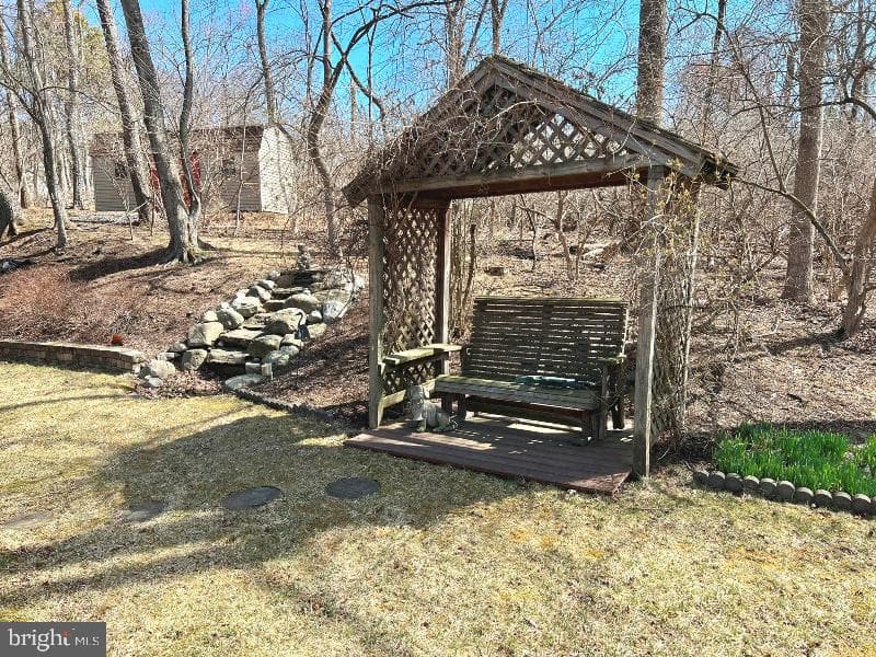 6 Stephen Drive photo 35