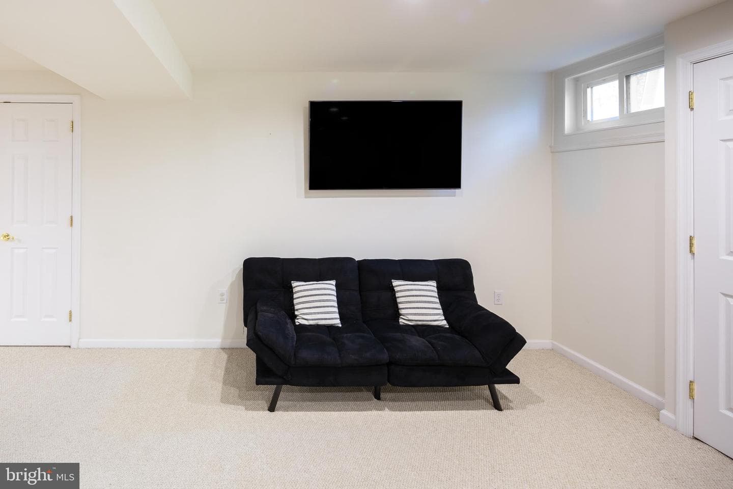 4 Alexandra Court photo 48