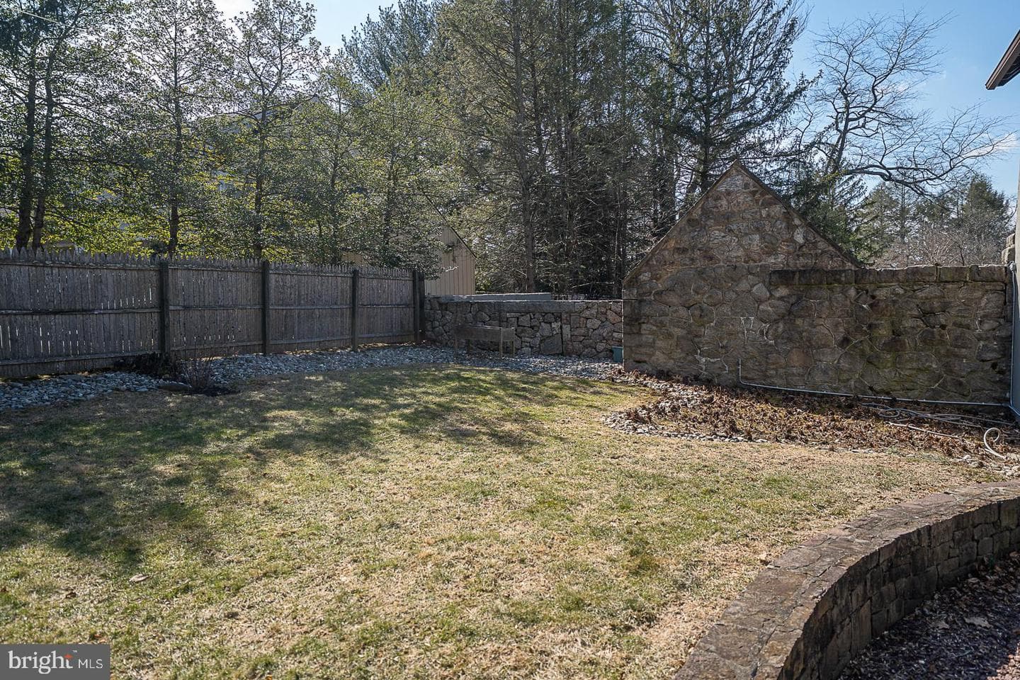 812 Castlefinn Lane photo 90