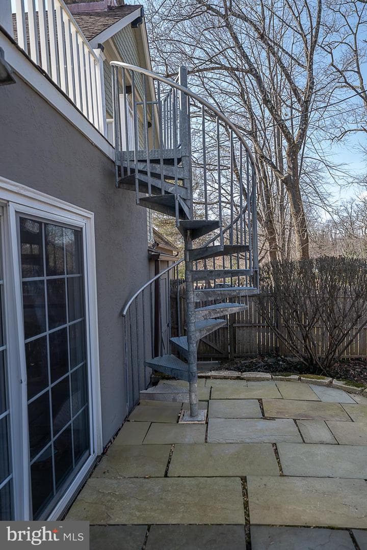 812 Castlefinn Lane photo 92