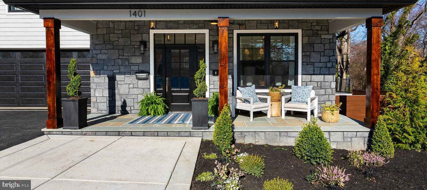 1401 Lawndale Road photo 2