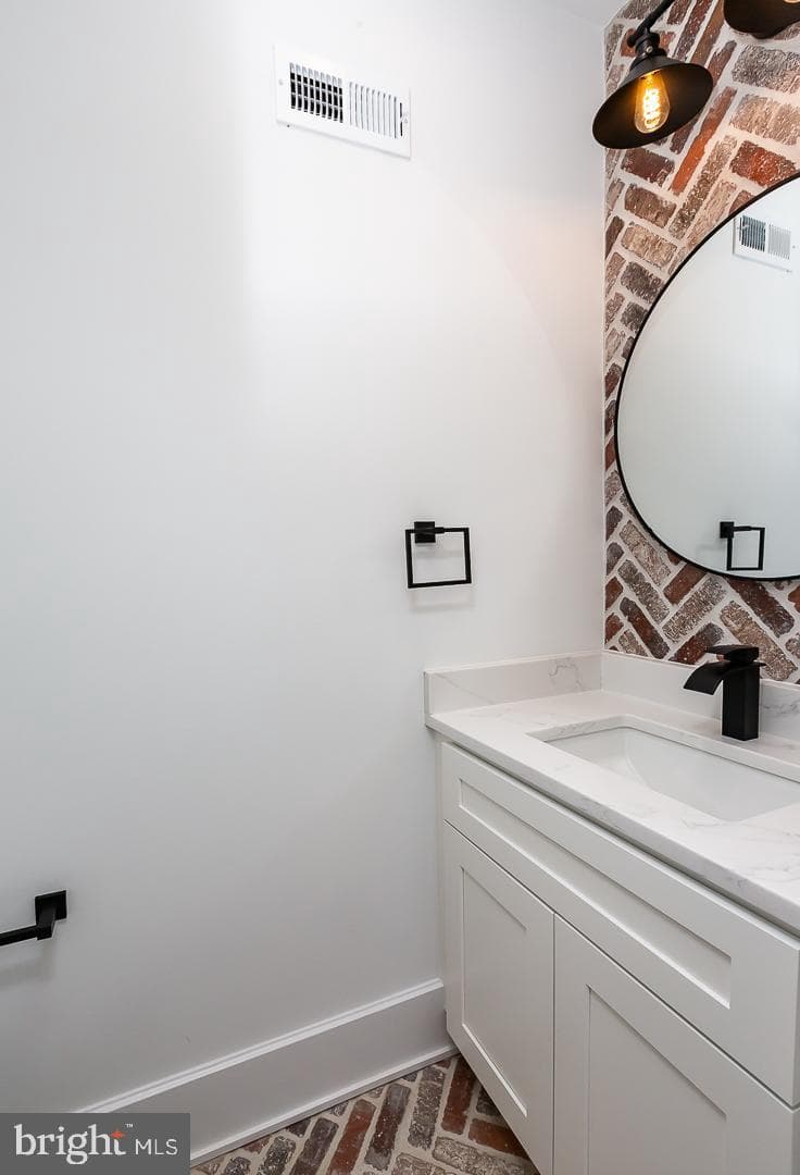 1401 Lawndale Road photo 9