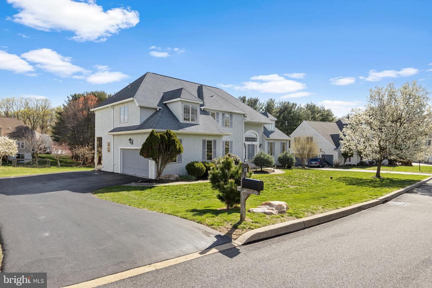 10 Bayberry Drive photo 3