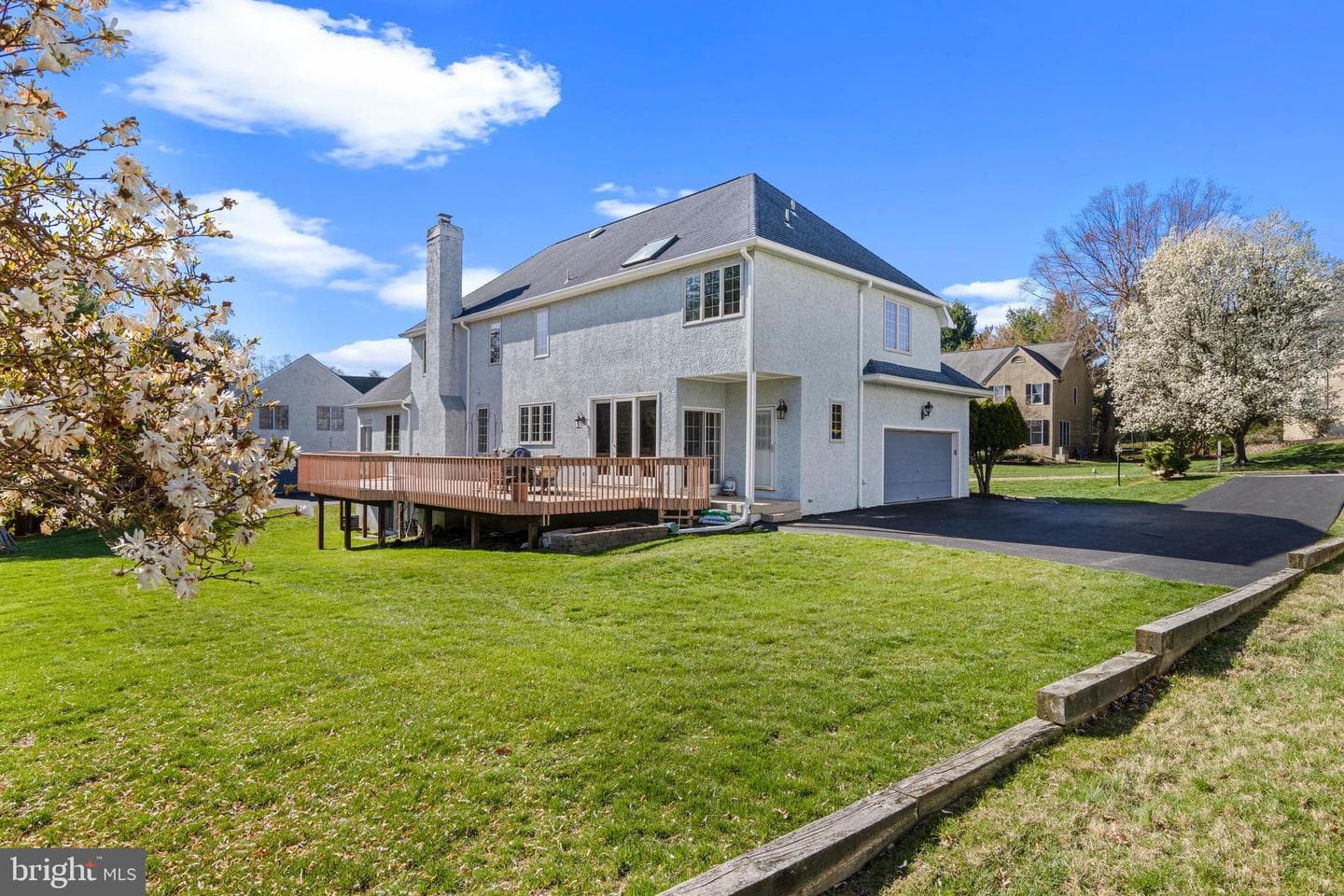 10 Bayberry Drive photo 4