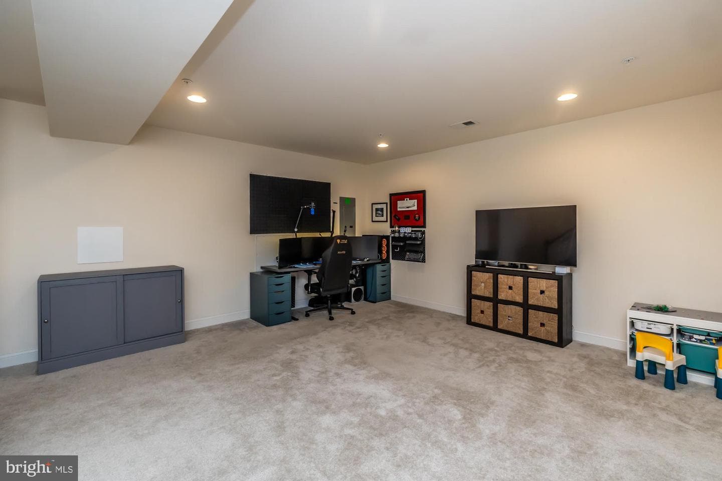 8 Margot Lane photo 45