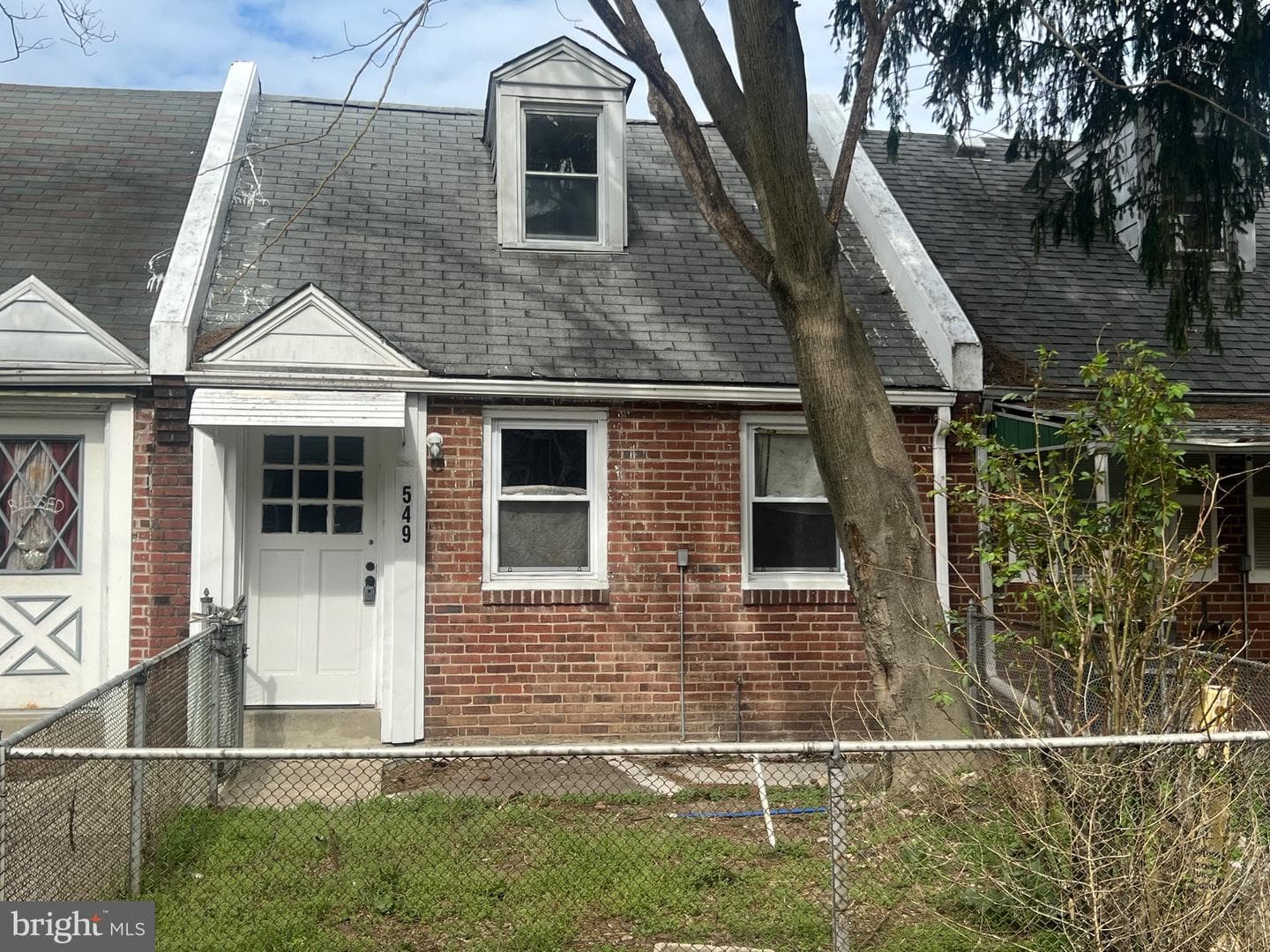 549 Wiltshire Road photo 1