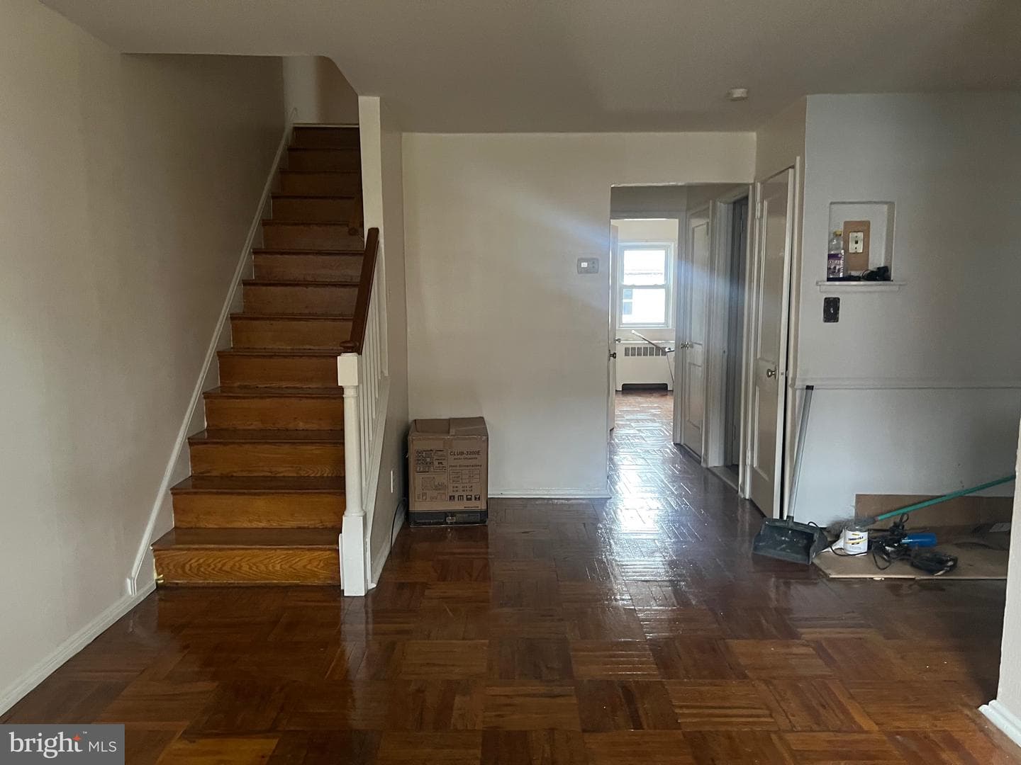 549 Wiltshire Road photo 2