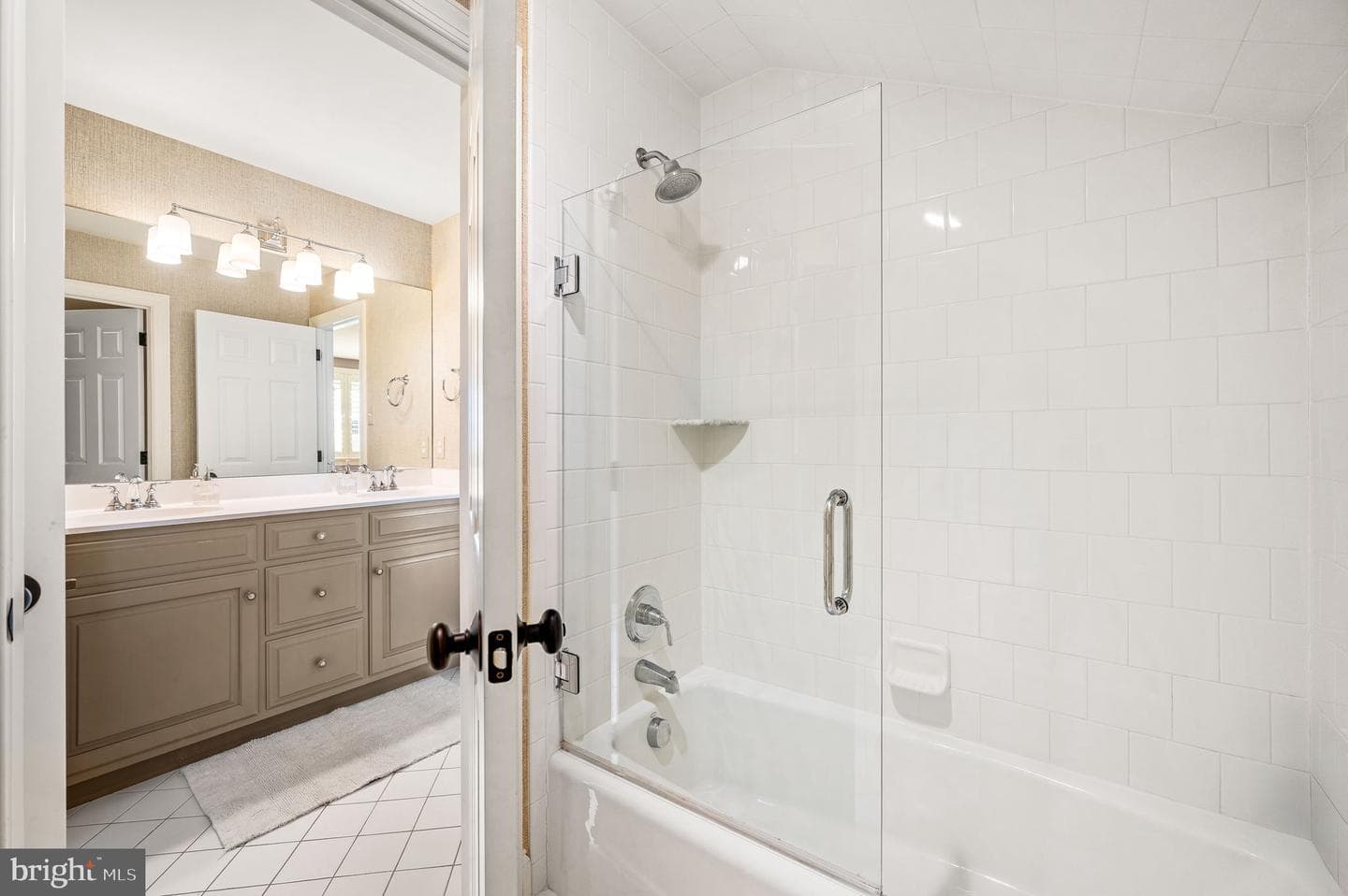 4 Fallbrook Lane photo 25