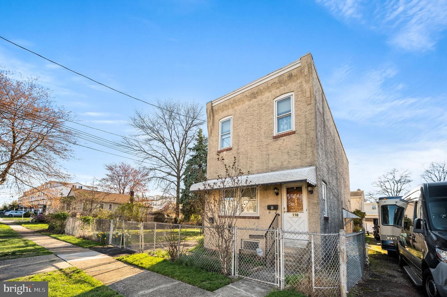 110 Saude Avenue photo 18