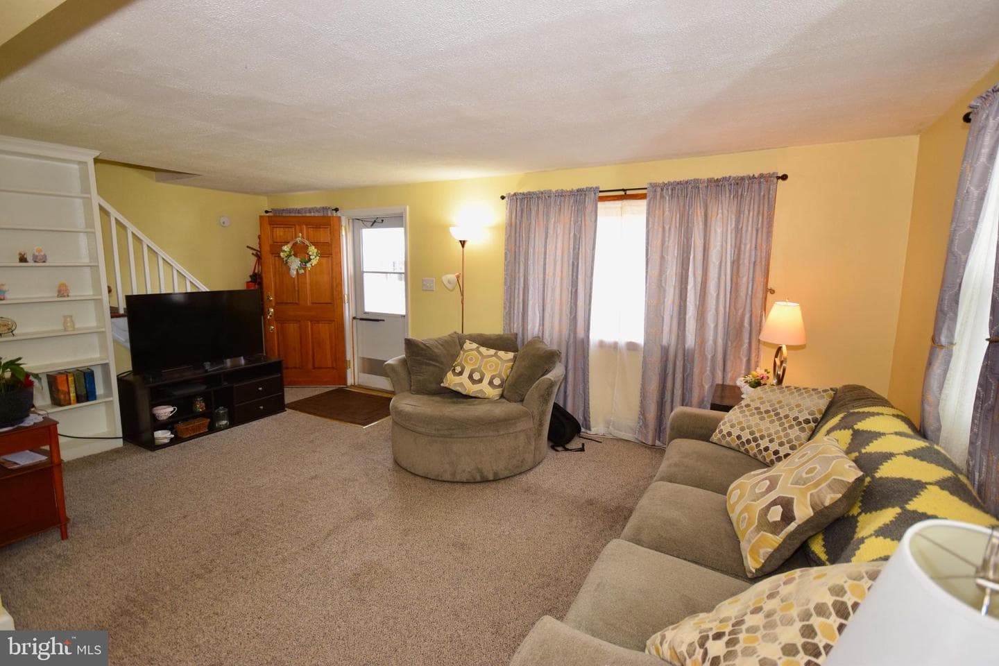 517 Ridley Avenue photo 4