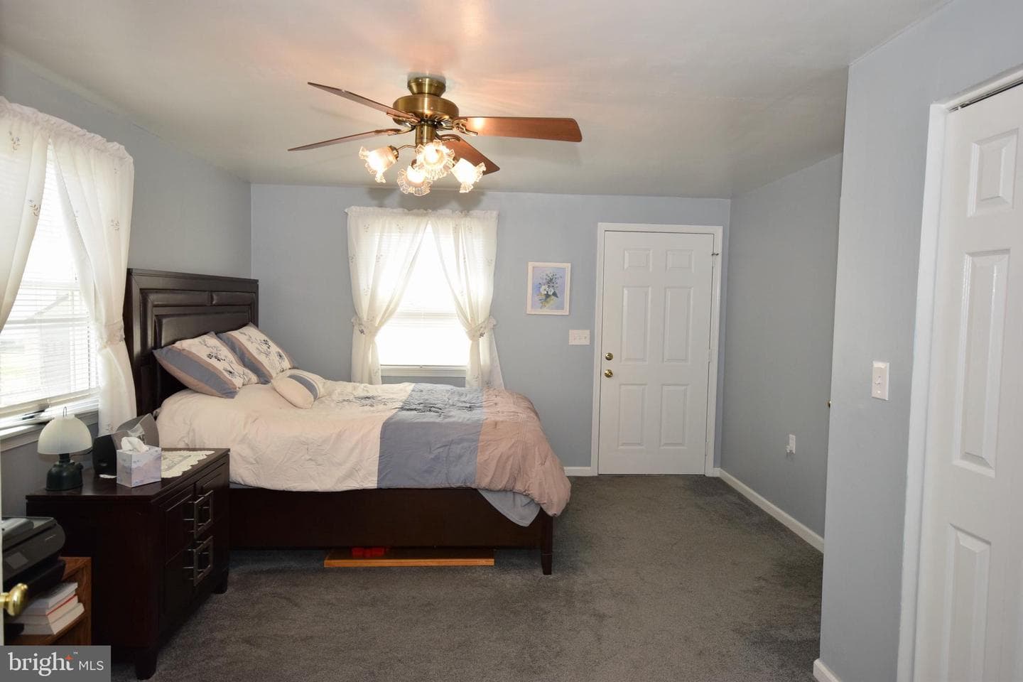 517 Ridley Avenue photo 6