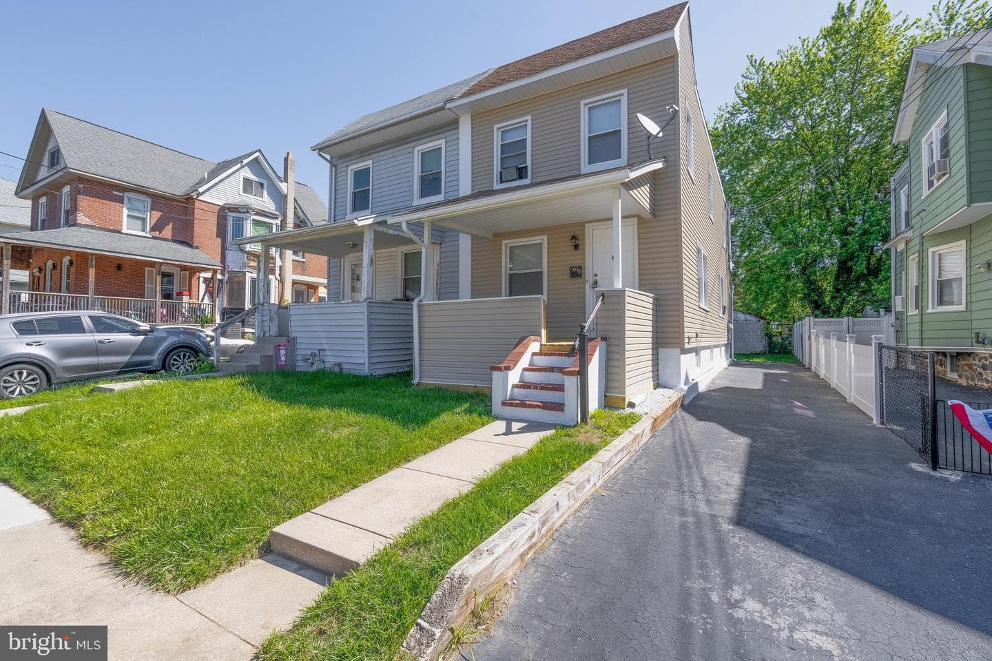 33 E Isabel Avenue photo 2