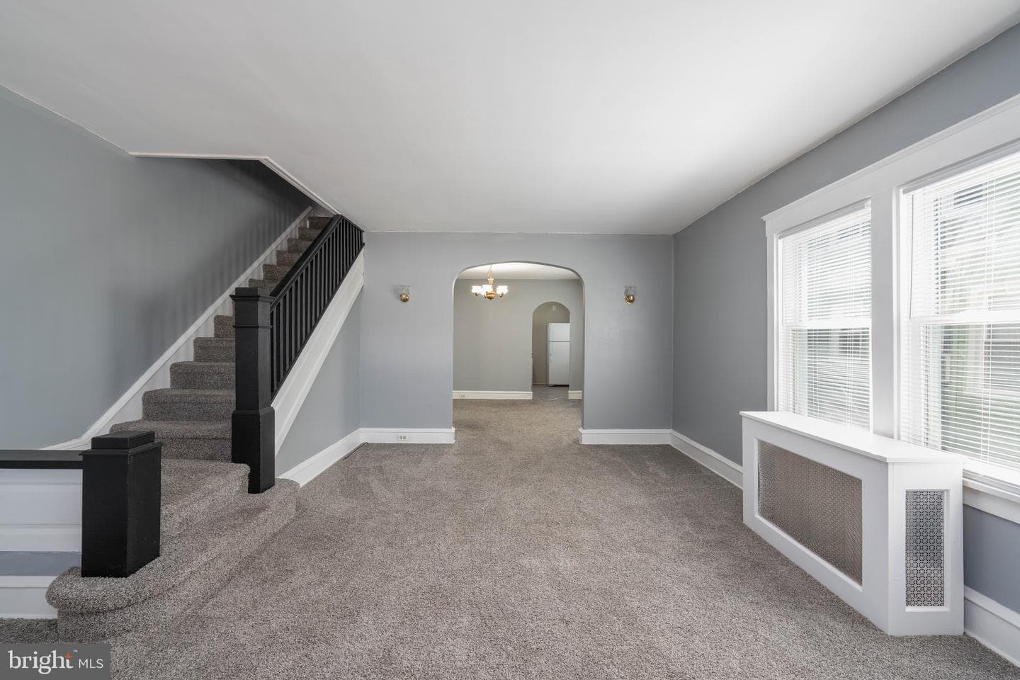 33 E Isabel Avenue photo 6