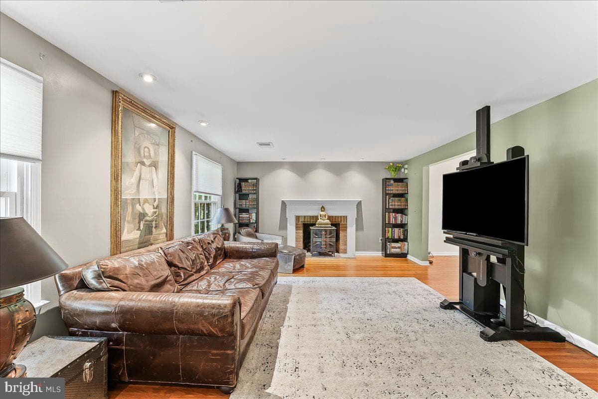 703 Blue Hill Road photo 30