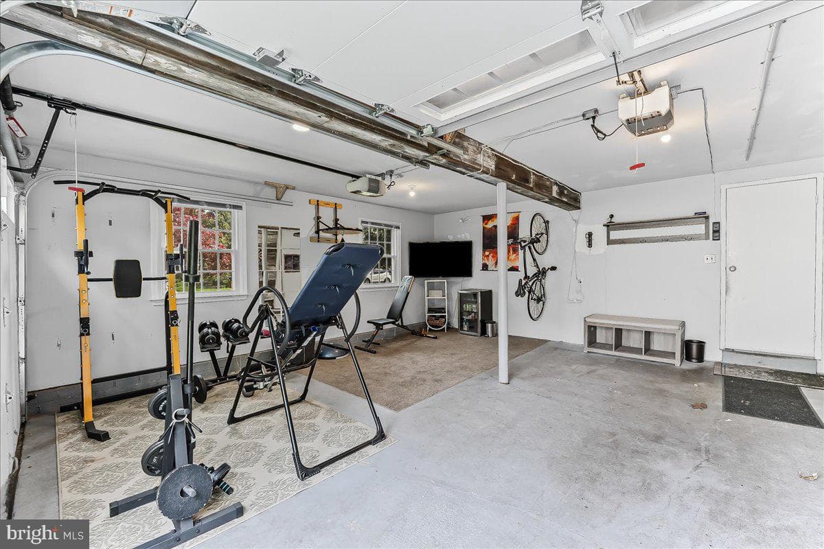 703 Blue Hill Road photo 8