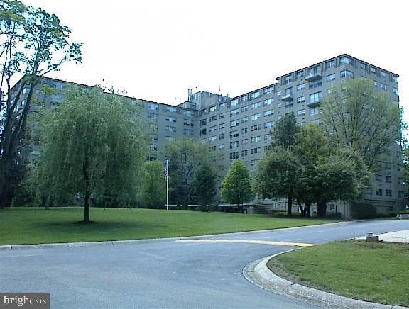 1030 E Lancaster Avenue #520 photo 4