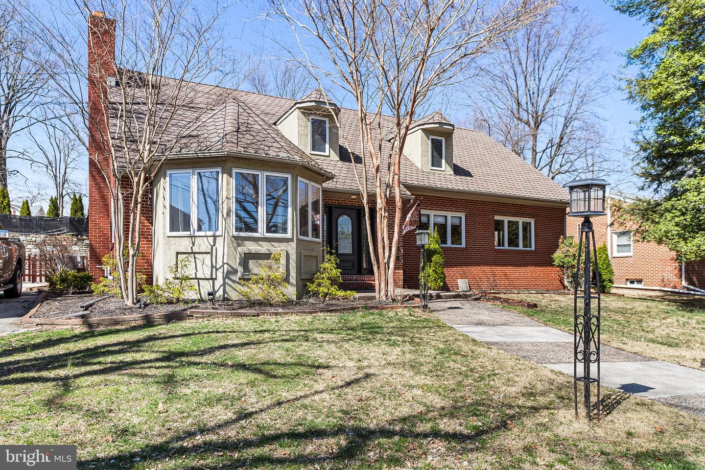 118 Powell Road photo 1