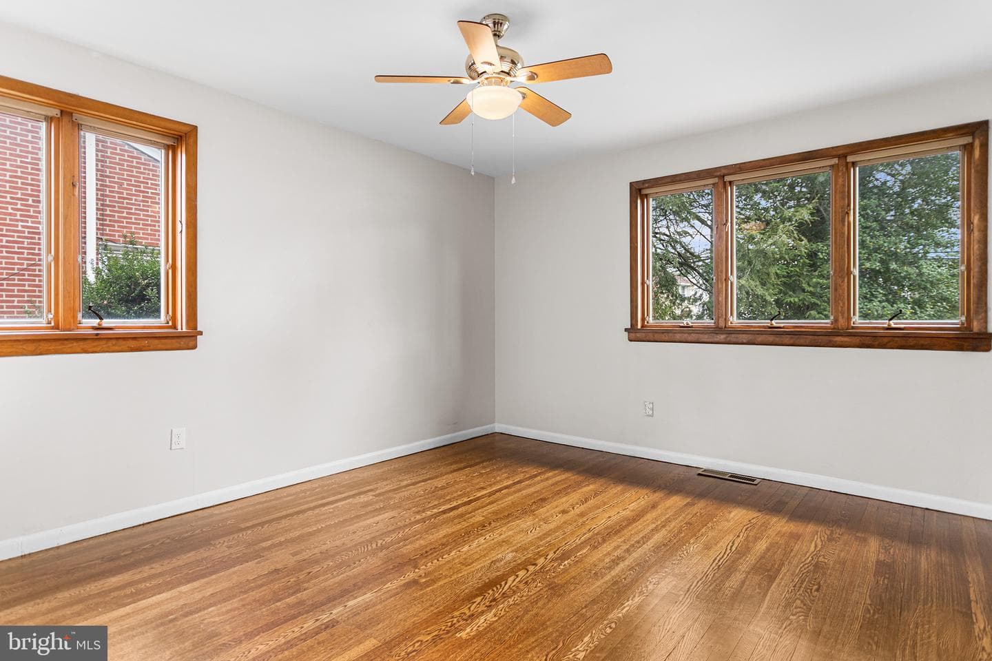 118 Powell Road photo 14