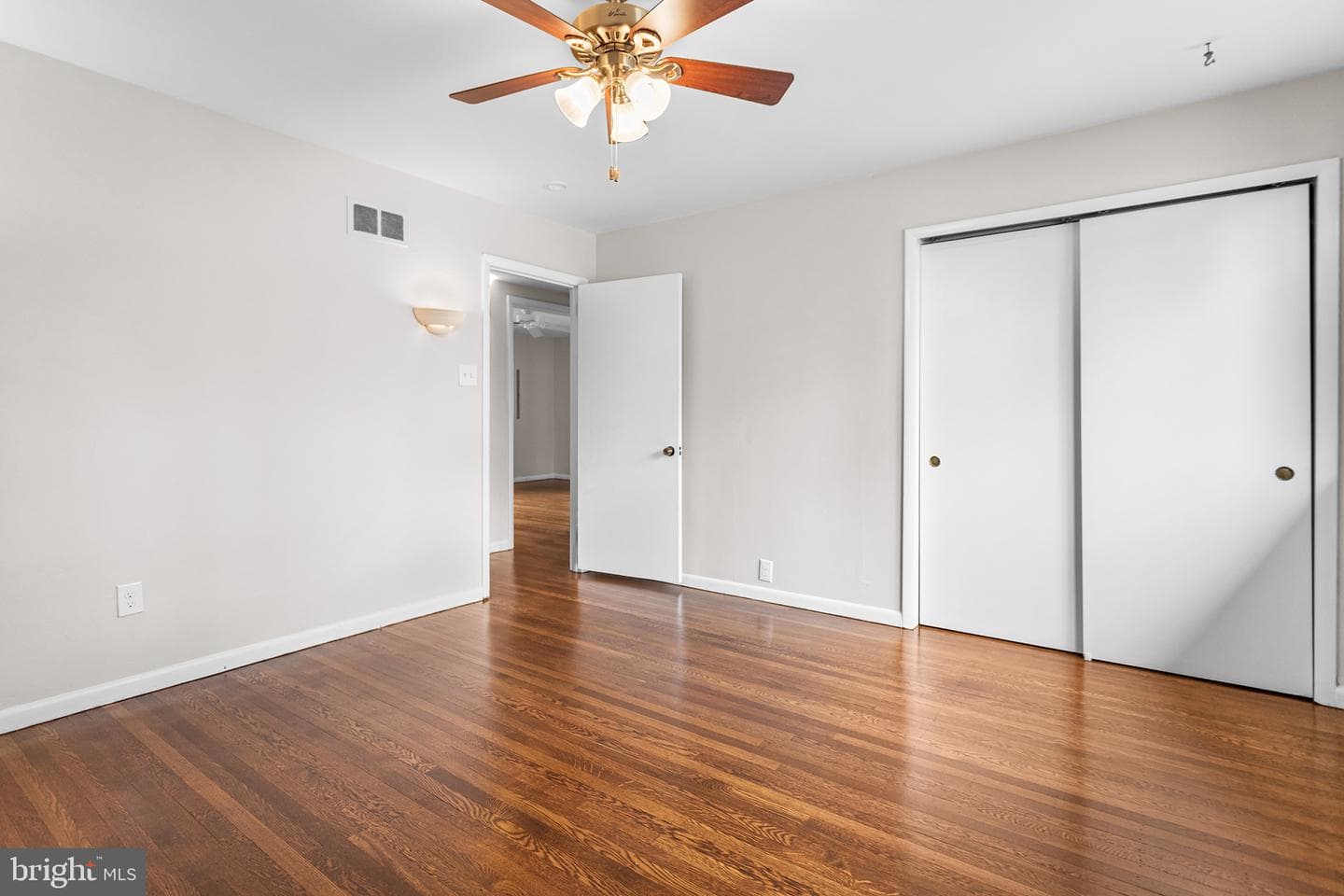 118 Powell Road photo 17