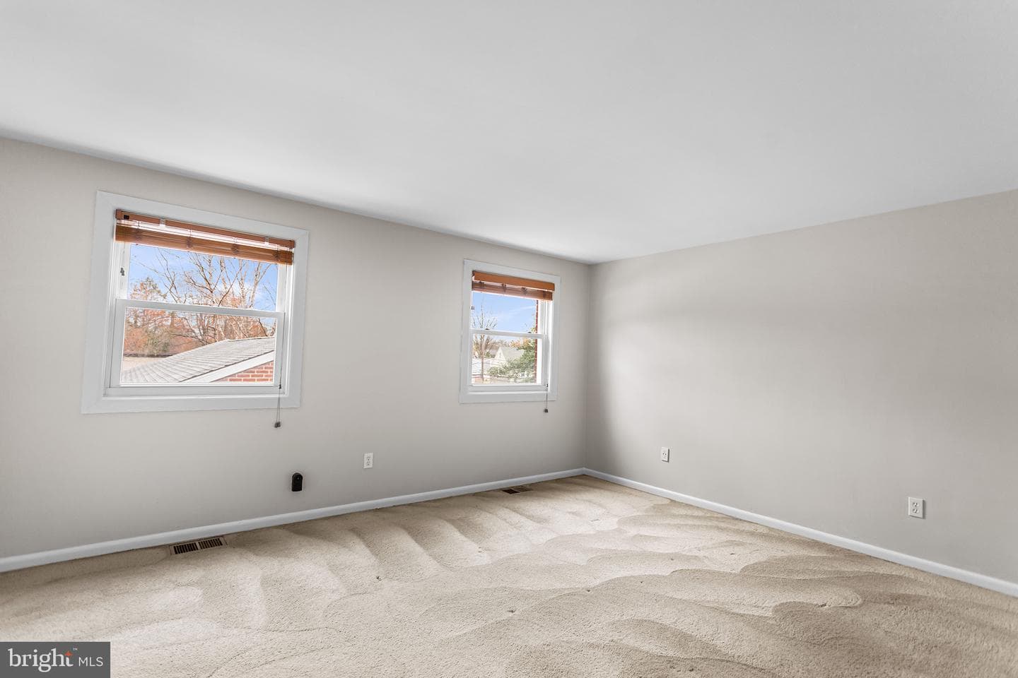 118 Powell Road photo 28