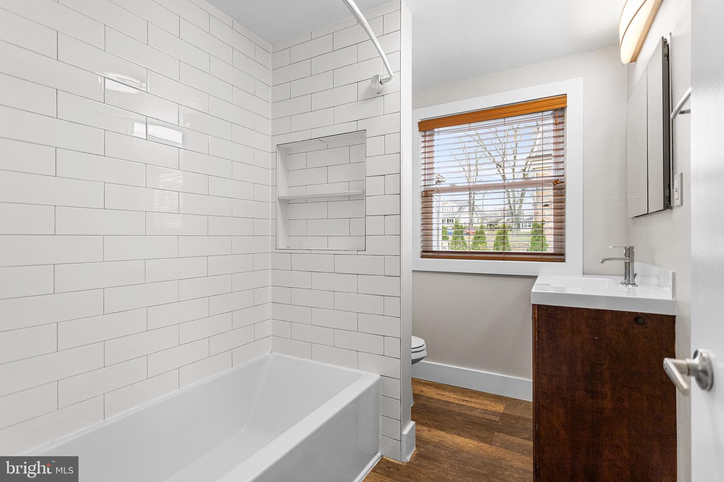 118 Powell Road photo 30
