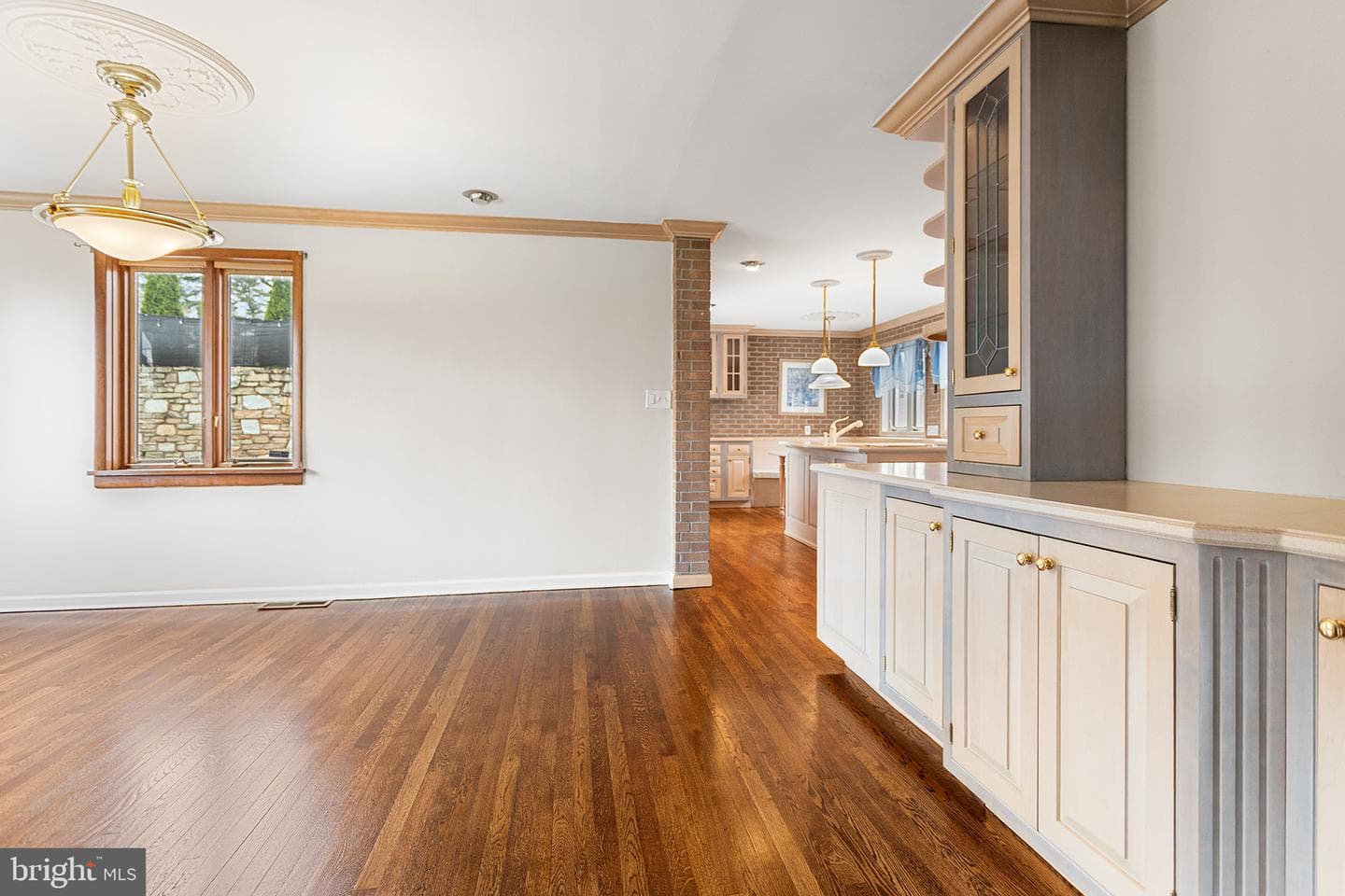 118 Powell Road photo 5